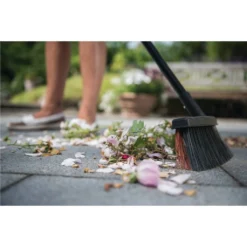 Fiskars Solid Bezem M -Aanbiedingen Bloei Tuin Winkel fiskars solid bezem m 1024x1024 6218b2de64c84 l